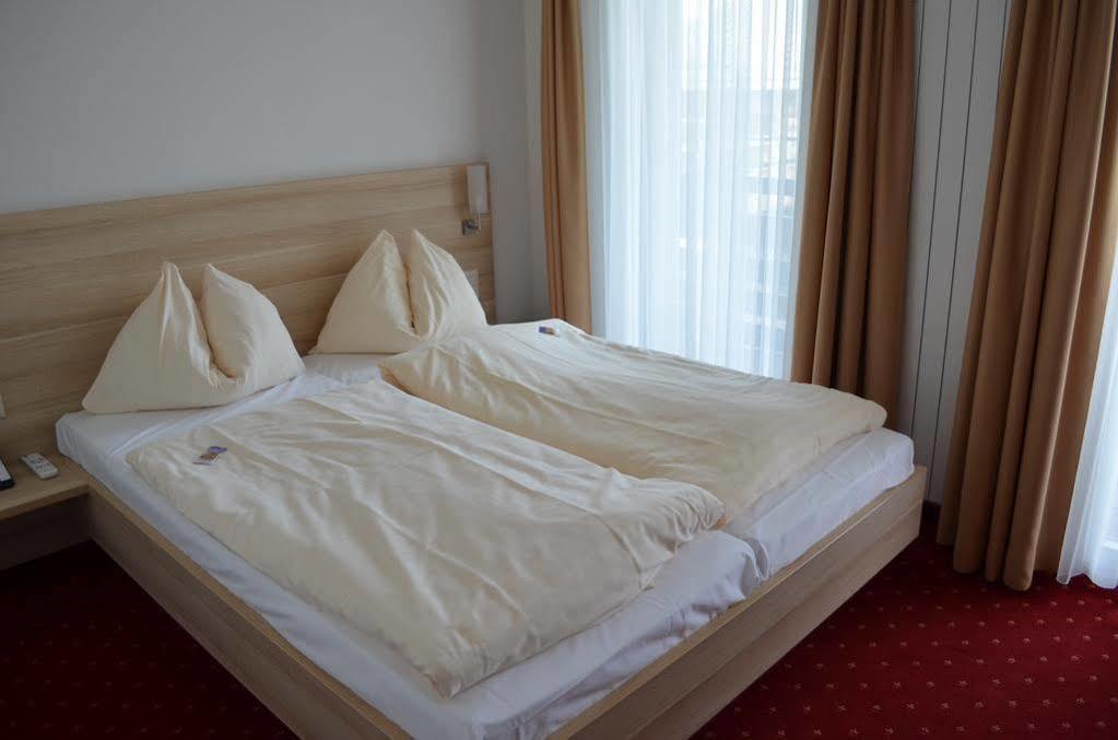 Hotel Kreuz Leissigen Εξωτερικό φωτογραφία